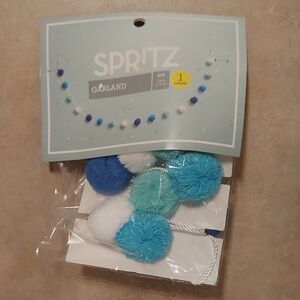 Pom-pom 5ft Garland